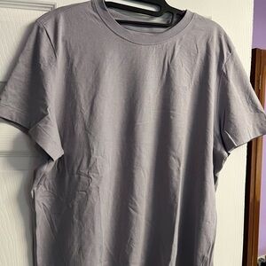 Light lilac Calvin Klein boxy tshirt. Worn once